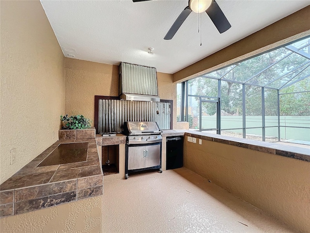 view of patio featuring a lanai, area for grilling, and ceiling fan