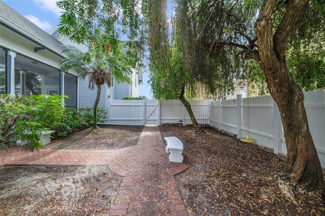 view of yard featuring a patio