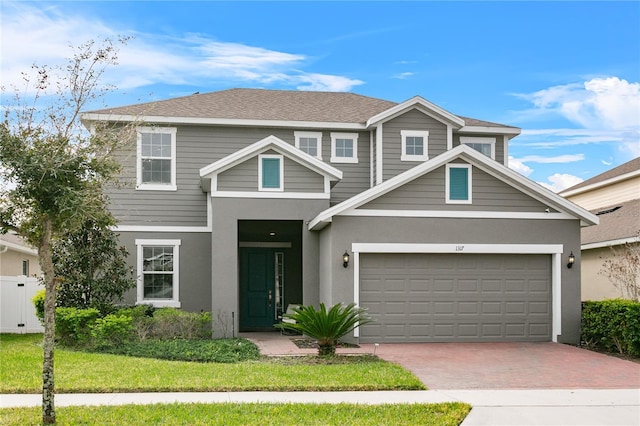 view of front facade with a garage