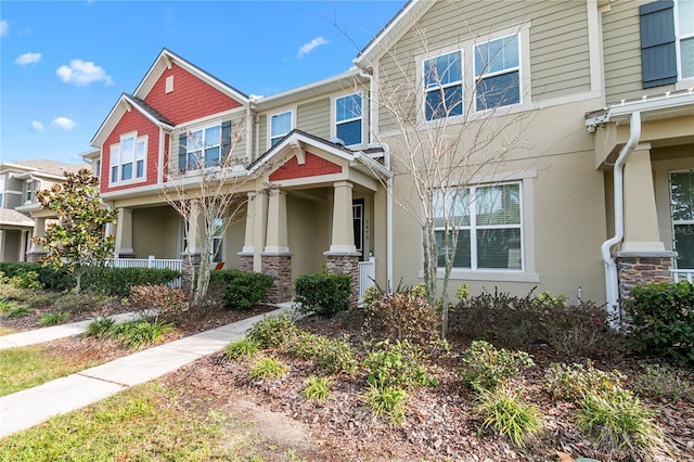 view of front of home with covered porch