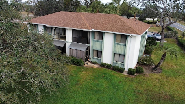 exterior space featuring a lawn