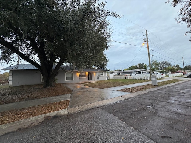1504 Hummingbird Ln, Lakeland, FL 33801 - photo 5