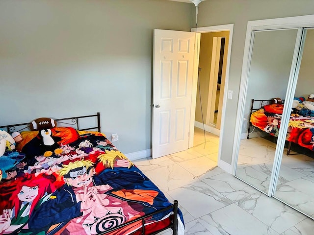 bedroom featuring a closet