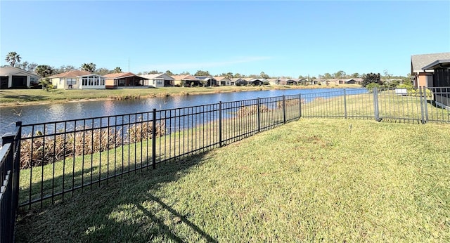 view of yard featuring a water view