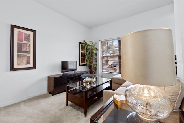 256 Lancaster Dr, Davenport, FL 33897 - living area with light carpet and baseboards