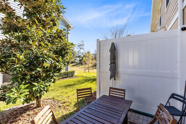1311 E 10th St, Apopka, FL 32703 - view of patio / terrace