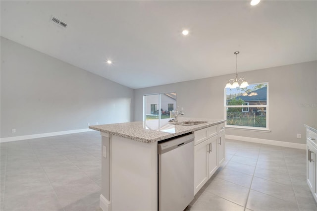 kitchen with sink, dishwasher, a chandelier, white cabinetry, and an island with sink