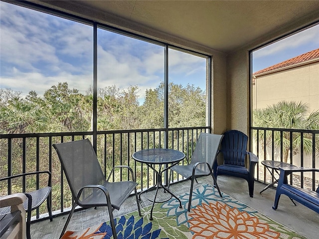 view of sunroom / solarium