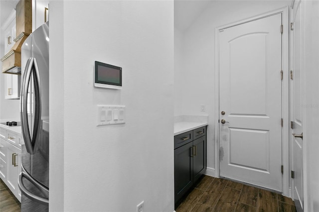 laundry room with cabinets