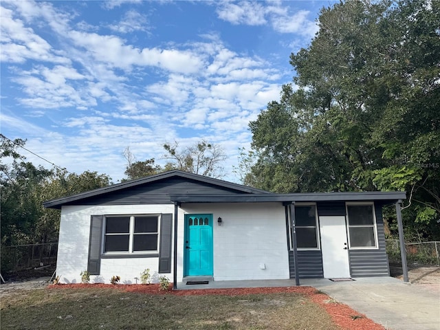 view of front of home