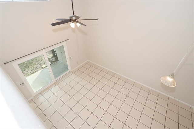 empty room featuring ceiling fan