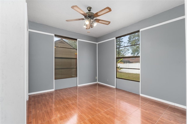 empty room with ceiling fan