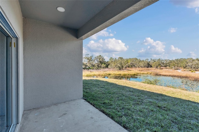 view of yard with a water view