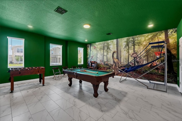 rec room with pool table