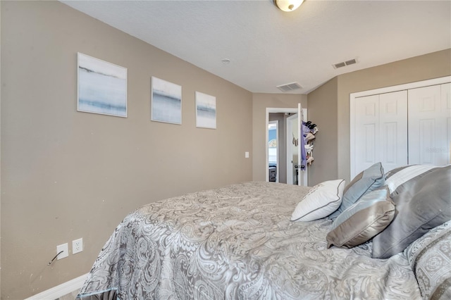 bedroom with a closet