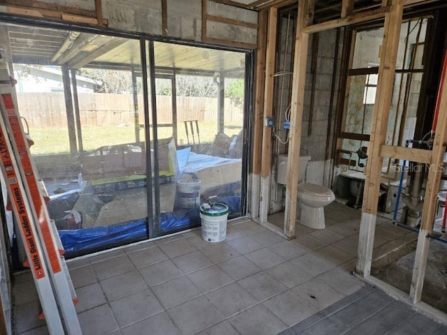 view of unfurnished sunroom