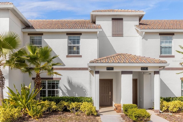 view of mediterranean / spanish-style house