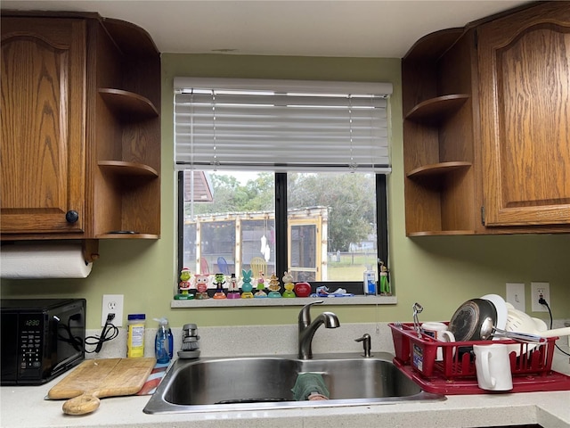 kitchen featuring sink