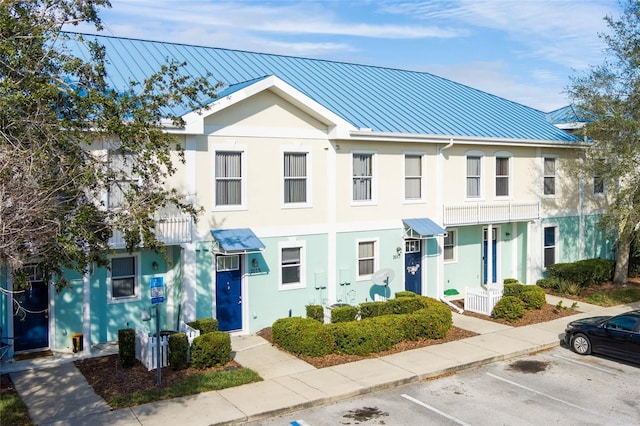 view of townhome / multi-family property