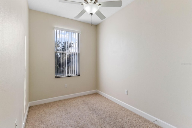 unfurnished room with carpet floors and ceiling fan