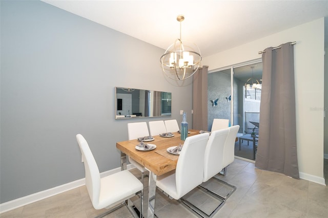 dining area with a notable chandelier