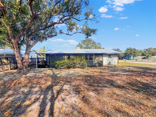 view of front of property