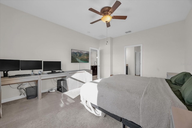 bedroom featuring ceiling fan