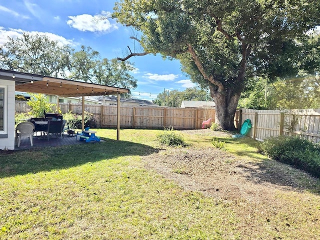 view of yard with a patio area