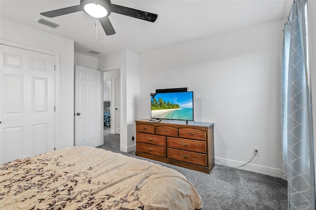 carpeted bedroom featuring ceiling fan