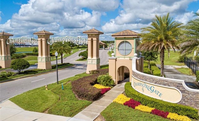 view of community / neighborhood sign