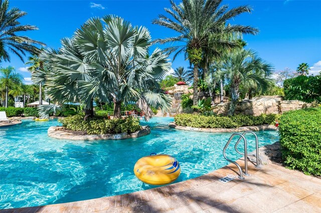 view of swimming pool