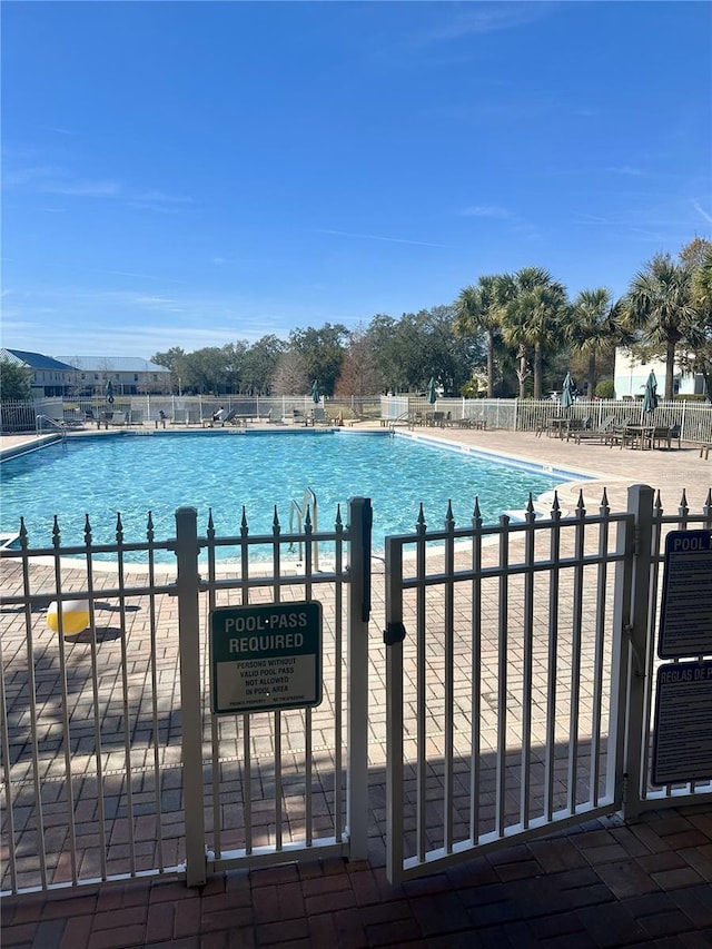 view of swimming pool