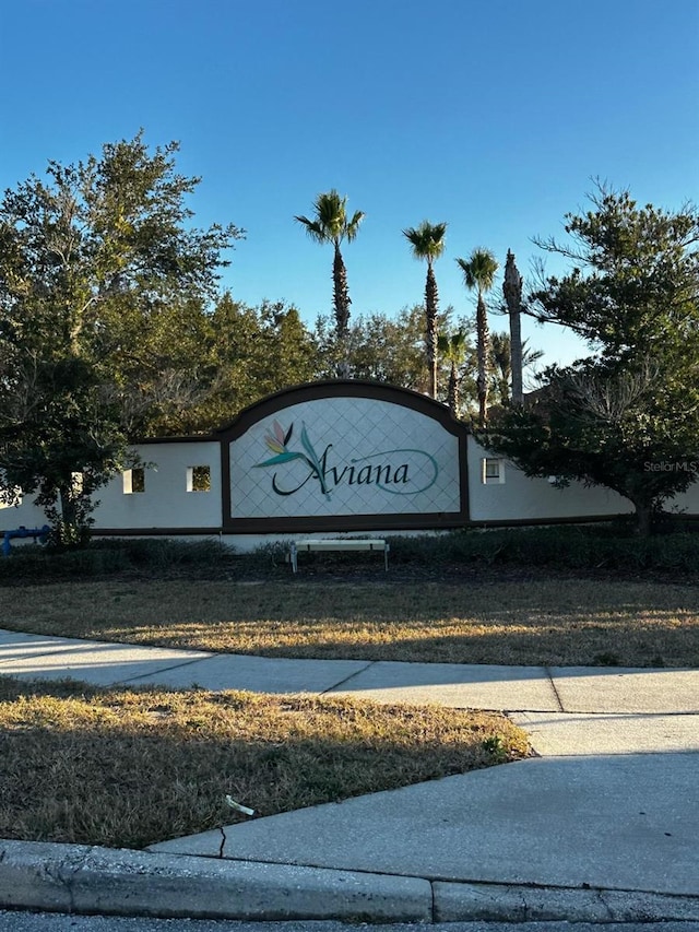 view of community / neighborhood sign