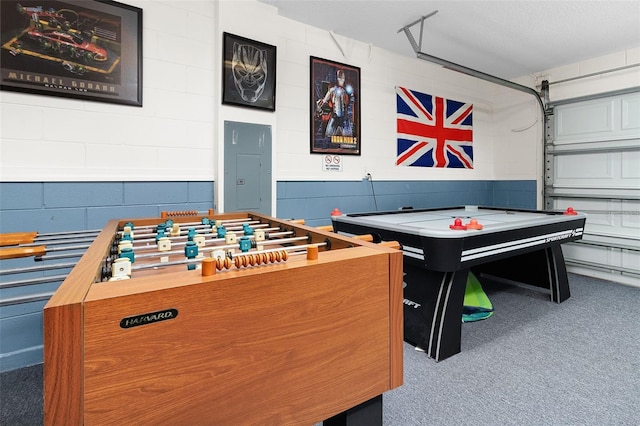 view of recreation room