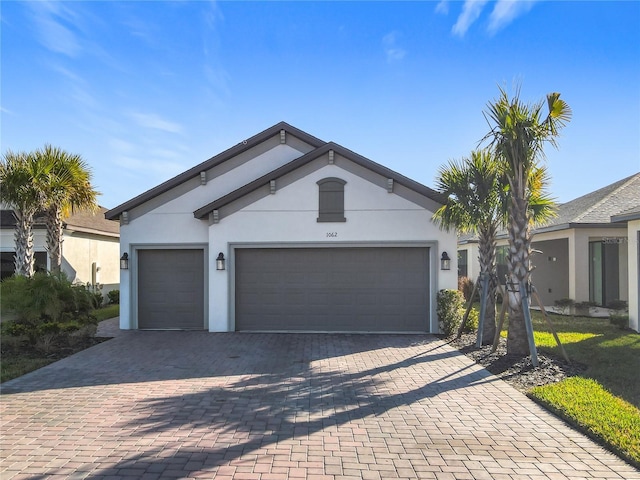 view of front facade featuring a garage