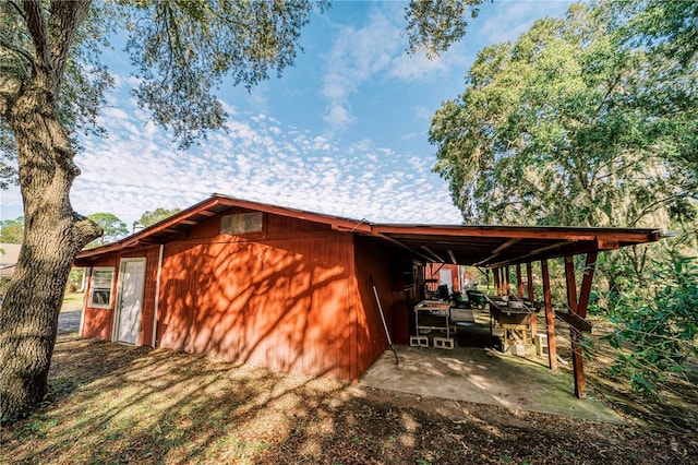 view of outbuilding