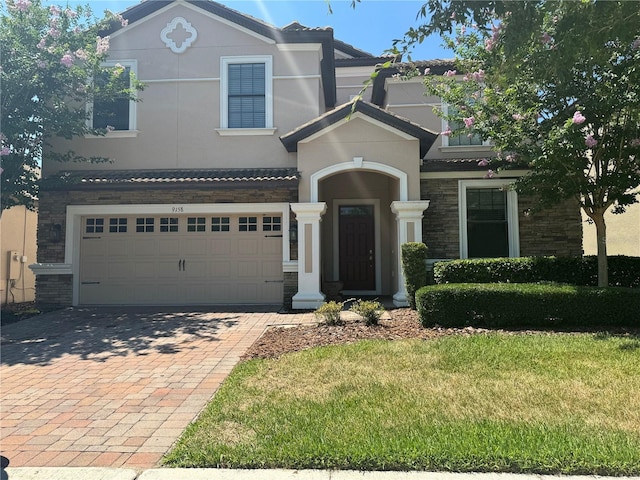 9158 Scramble Dr, Davenport FL, 33896, 8 bedrooms, 5 baths house for sale