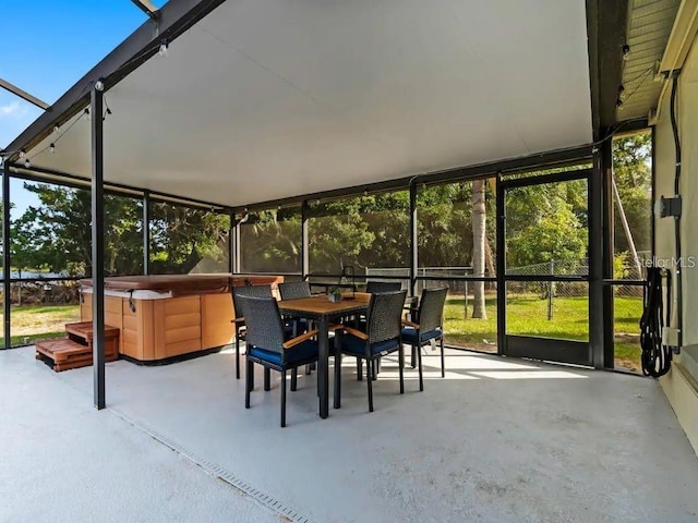 view of sunroom / solarium