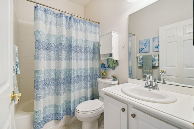 full bathroom featuring vanity, toilet, and shower / tub combo with curtain