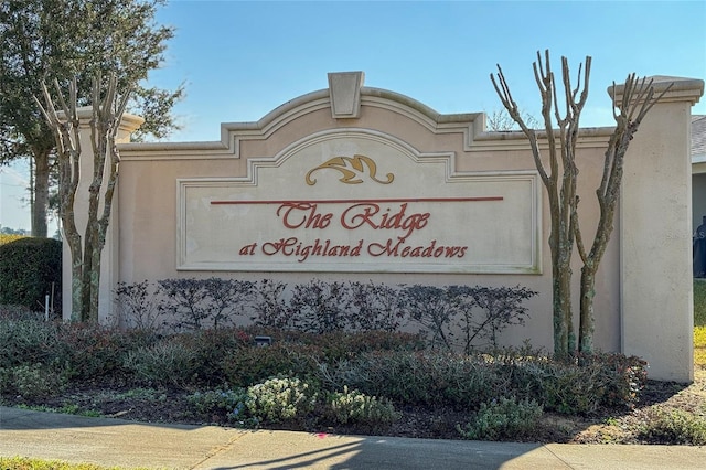 view of community / neighborhood sign