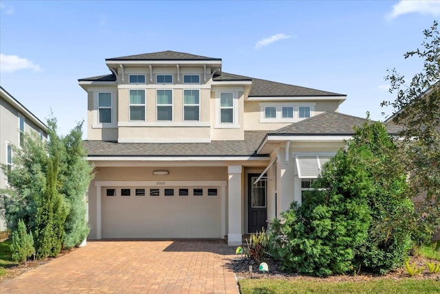 view of front facade with a garage