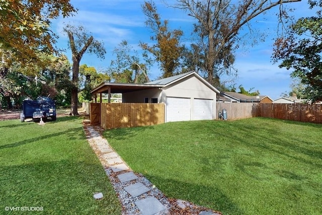 view of side of property featuring a yard