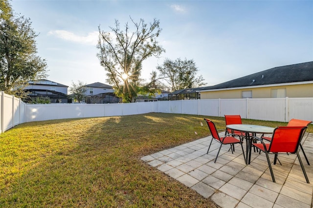 view of yard with a patio area