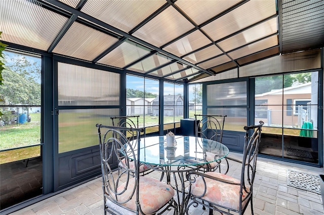 sunroom / solarium with a healthy amount of sunlight