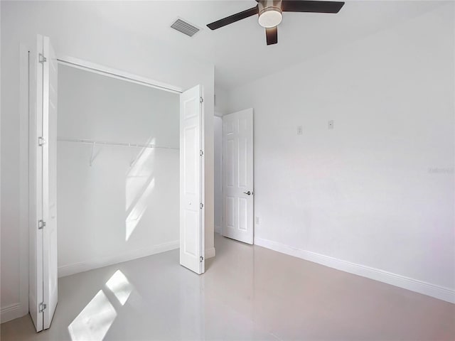 unfurnished bedroom featuring a closet and ceiling fan