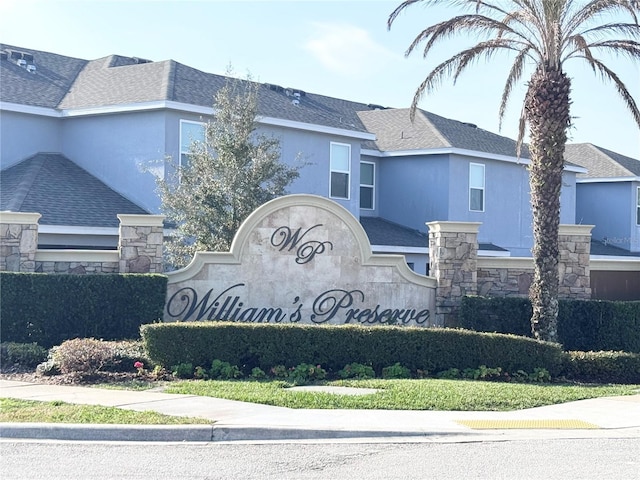 view of community / neighborhood sign