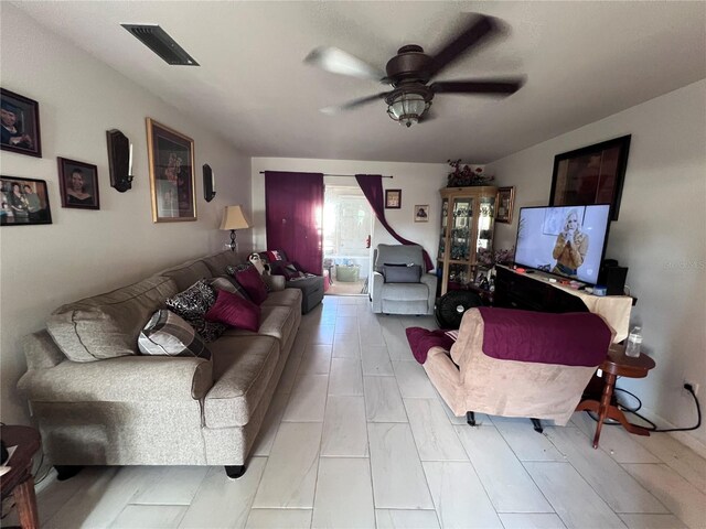 710 E Arizona Ave Unit A, Deland, FL 32724 - photo 4
