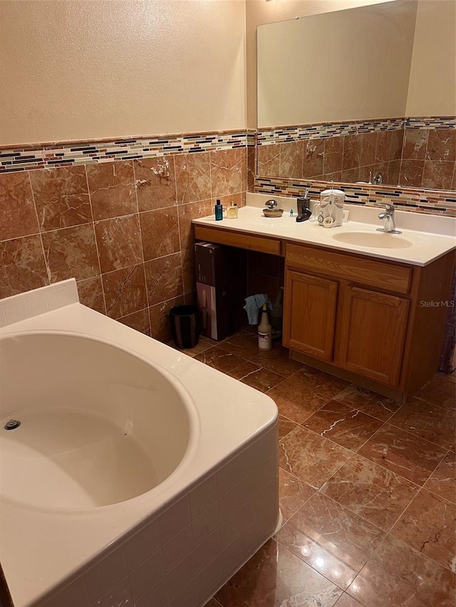 350 Corsica Ct, Kissimmee, FL 34758 - full bath featuring a bath and vanity