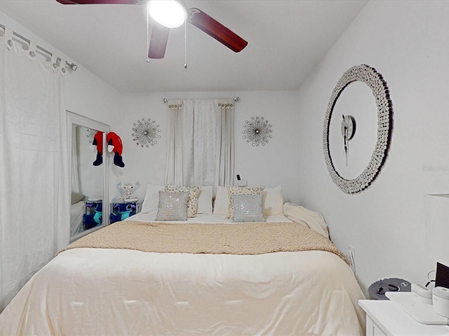 bedroom featuring ceiling fan