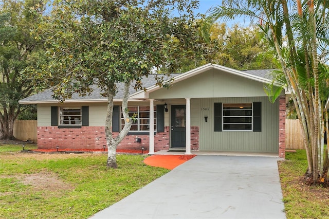 view of front of home with a front lawn